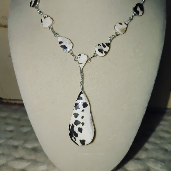 Dalmatian Mother of Pearl Necklace Wire Wrapped Teardrop Pendant 24 Inch Silver - Picture 11 of 12